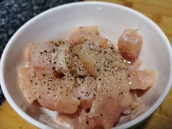 貝貝南瓜藜麥雞肉沙拉的做法-甜味烘焙菜譜-易網健康養生網 貝貝南瓜藜麥雞肉沙拉的做法-甜味烘焙菜譜