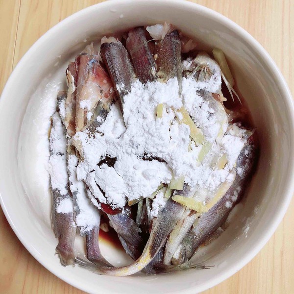 天婦羅小黃魚的做法-咸鮮味炸菜譜-易網健康養生網 天婦羅小黃魚的做法-咸鮮味炸菜譜