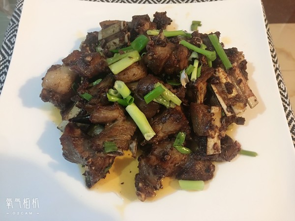 蒜香羊排的做法-蒜香味炒菜譜-易網健康養生網 蒜香羊排的做法-蒜香味炒菜譜