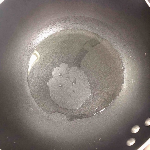 醬爆筆管魷魚(10分鐘快手菜)的做法-醬香味炒菜譜-易網健康養生網 醬爆筆管魷魚(10分鐘快手菜)的做法-醬香味炒菜譜