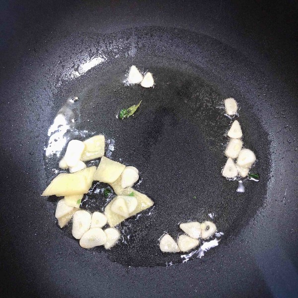 醬爆筆管魷魚(10分鐘快手菜)的做法-醬香味炒菜譜-易網健康養生網 醬爆筆管魷魚(10分鐘快手菜)的做法-醬香味炒菜譜