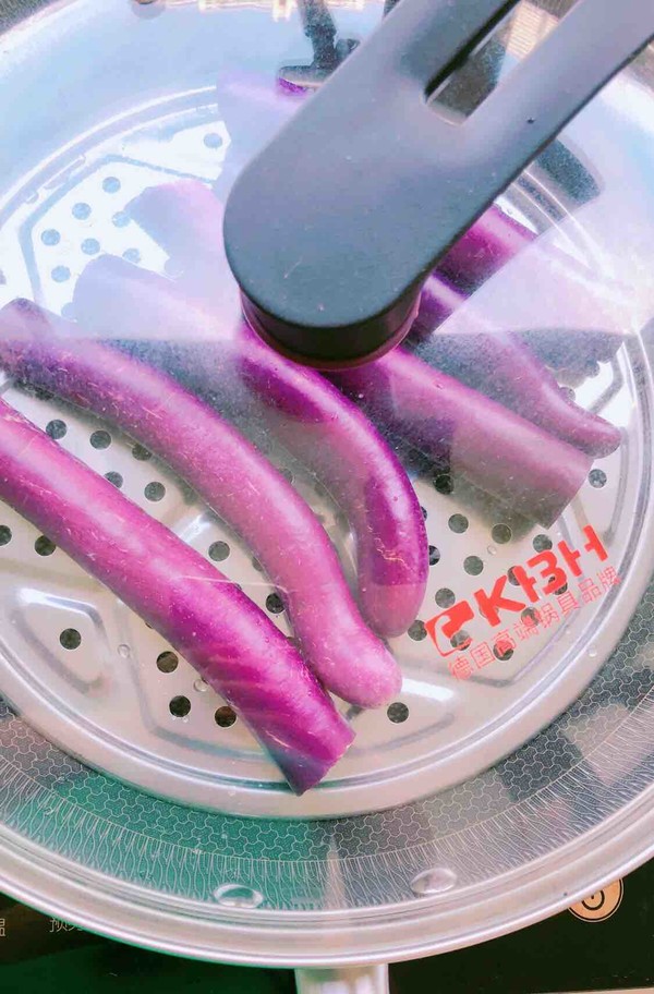 手撕茄子的做法-香辣味拌菜譜