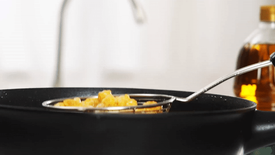 雞腿燴鮮菇【孔老師教做菜】的做法-家常味炒菜譜-易網健康養生網 雞腿燴鮮菇【孔老師教做菜】的做法-家常味炒菜譜