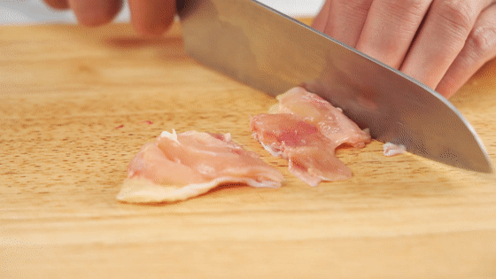 雞腿燴鮮菇【孔老師教做菜】的做法-家常味炒菜譜-易網健康養生網 雞腿燴鮮菇【孔老師教做菜】的做法-家常味炒菜譜