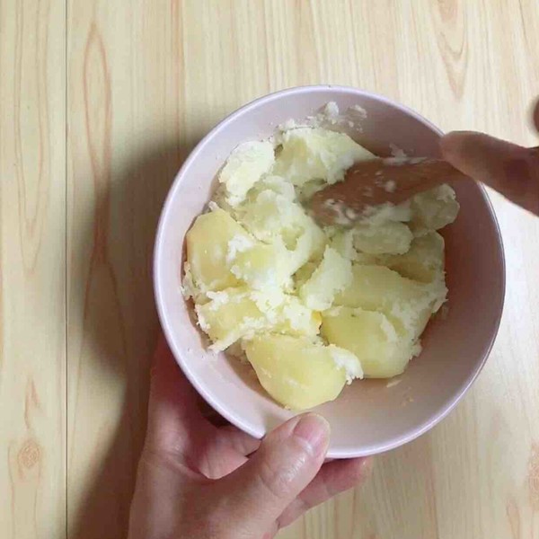 天婦羅土豆蝦球的做法-咸鮮味炸菜譜