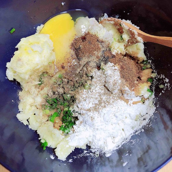 天婦羅土豆蝦球的做法-咸鮮味炸菜譜