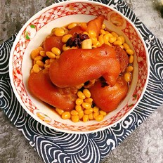 黃豆悶豬蹄的做法-家常味燒菜譜