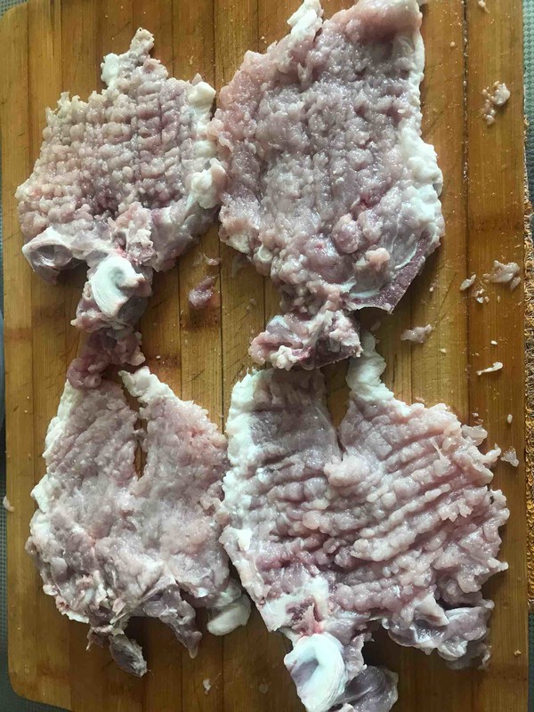 家人最愛美味蔥燒大排的做法-咸鮮味燒菜譜-易網(wǎng)健康養(yǎng)生網(wǎng) 家人最愛美味蔥燒大排的做法-咸鮮味燒菜譜