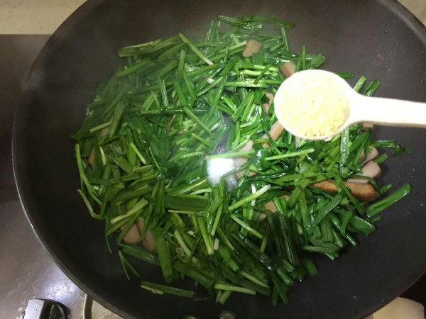 韭菜炒雞蛋干的做法-家常味炒菜譜-易網(wǎng)健康養(yǎng)生網(wǎng) 韭菜炒雞蛋干的做法-家常味炒菜譜