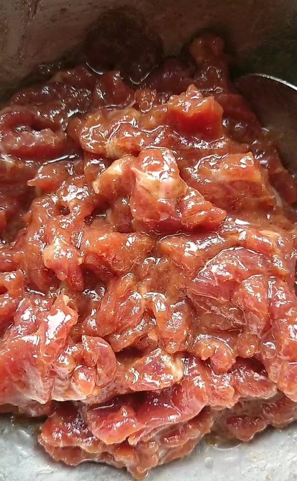 《白玉菇蒸牛肉》的做法-家常味蒸菜譜-易網健康養生網 《白玉菇蒸牛肉》的做法-家常味蒸菜譜