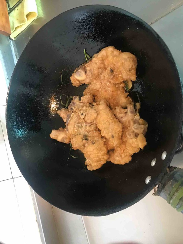 家人最愛美味蔥燒大排的做法-咸鮮味燒菜譜-易網(wǎng)健康養(yǎng)生網(wǎng) 家人最愛美味蔥燒大排的做法-咸鮮味燒菜譜