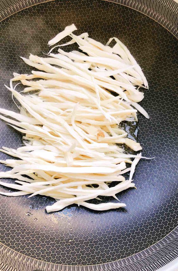 青椒炒杏鮑菇的做法-咸鮮味炒菜譜-易網(wǎng)健康養(yǎng)生網(wǎng) 青椒炒杏鮑菇的做法-咸鮮味炒菜譜