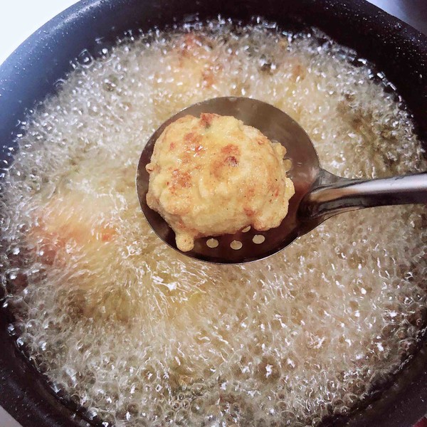 天婦羅土豆蝦球的做法-咸鮮味炸菜譜