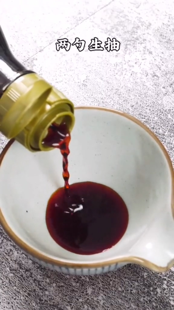 虎皮青椒的做法-咸鮮味炒菜譜