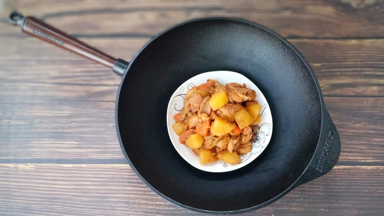 雞腿燉土豆的做法-醬香味燉菜譜-易網(wǎng)健康養(yǎng)生網(wǎng) 雞腿燉土豆的做法-醬香味燉菜譜