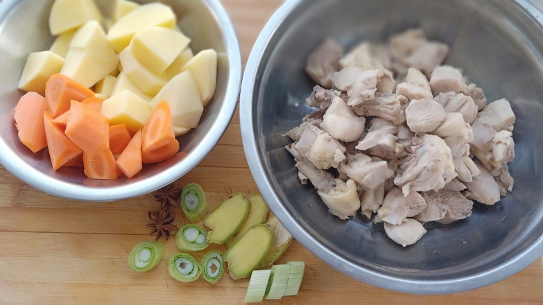 雞腿燉土豆的做法-醬香味燉菜譜-易網(wǎng)健康養(yǎng)生網(wǎng) 雞腿燉土豆的做法-醬香味燉菜譜