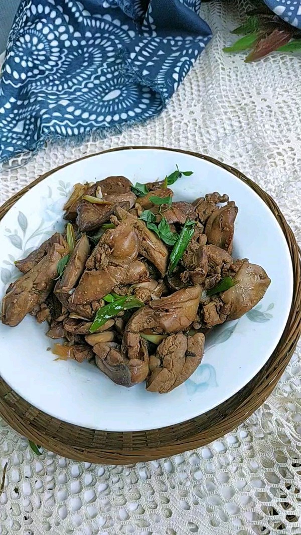 大蔥炒雞肝補氣血的做法-家常味炒菜譜-易網健康養生網 大蔥炒雞肝補氣血的做法-家常味炒菜譜