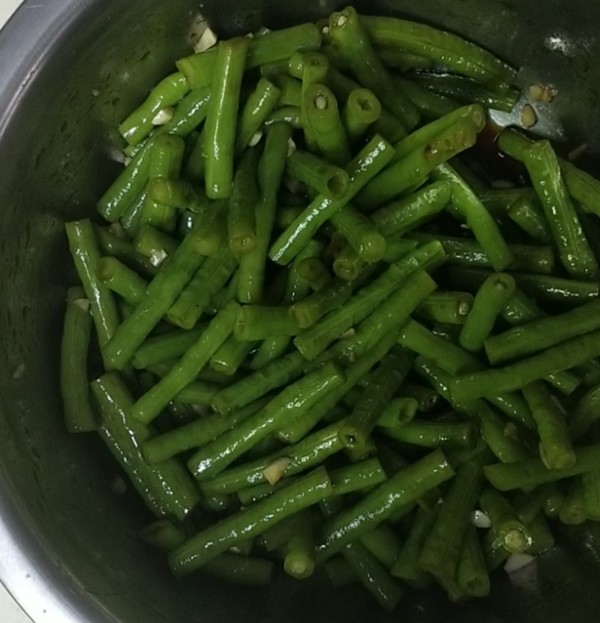 涼拌豇豆角的做法-咸鮮味拌菜譜