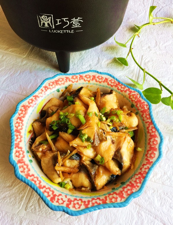 黑木耳蒸魚片的做法-家常味蒸菜譜