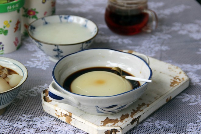 紅糖涼糕的做法-甜味煮菜譜-易網健康養生網 紅糖涼糕的做法-甜味煮菜譜