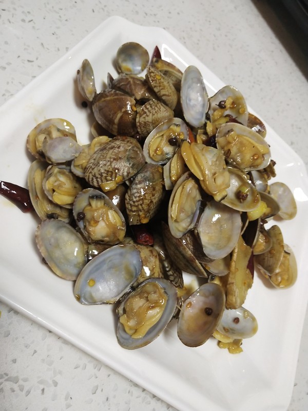 家常風味花蛤的做法-家常味燒菜譜