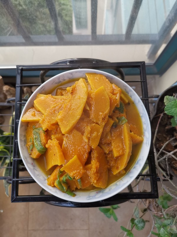 青椒炒南瓜的做法-家常味炒菜譜-易網健康養生網 青椒炒南瓜的做法-家常味炒菜譜