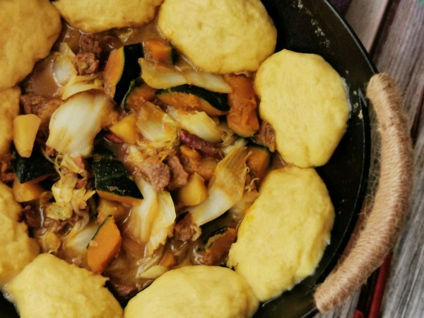 蔬菜燉牛肉貼餅子的做法-家常味燉菜譜