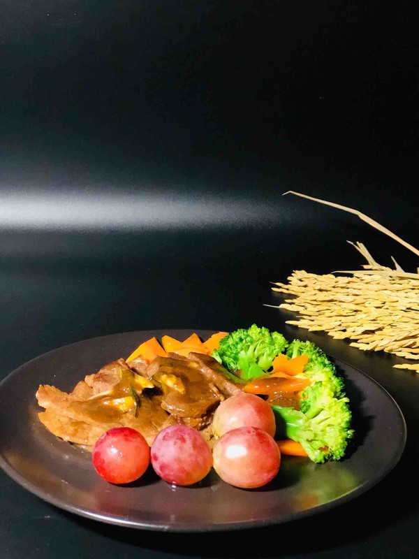 秘制香煎牛排的做法-咸鮮味煎菜譜-易網(wǎng)健康養(yǎng)生網(wǎng) 秘制香煎牛排的做法-咸鮮味煎菜譜