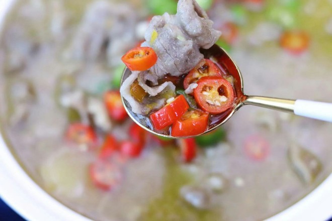 酸湯肥牛的做法-酸辣味煮菜譜-易網健康養生網 酸湯肥牛的做法-酸辣味煮菜譜