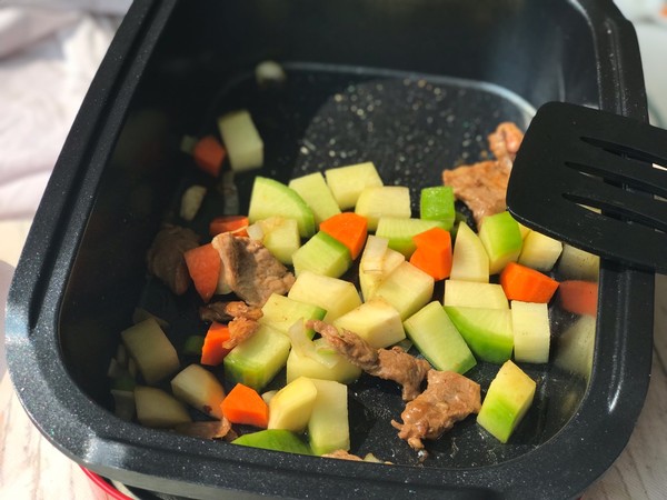 什錦牛肉鍋的做法-家常味煮菜譜-易網健康養生網 什錦牛肉鍋的做法-家常味煮菜譜