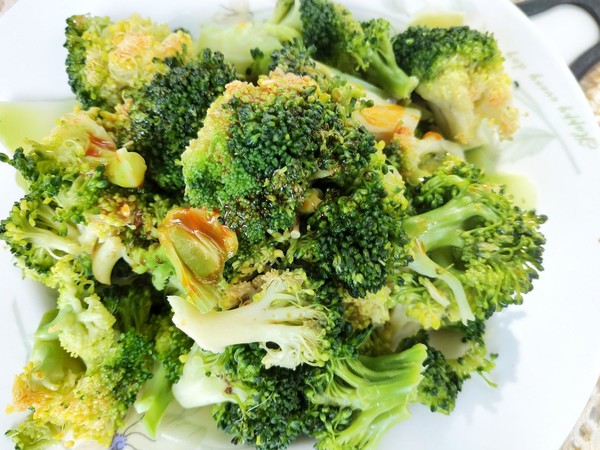 麻辣酸爽西藍花的做法-酸辣味煮菜譜-易網健康養生網 麻辣酸爽西藍花的做法-酸辣味煮菜譜