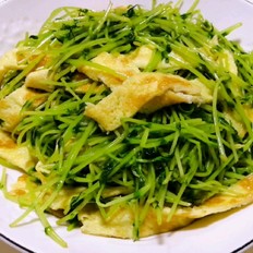 翡翠豆苗炒雞蛋的做法-家常味炒菜譜