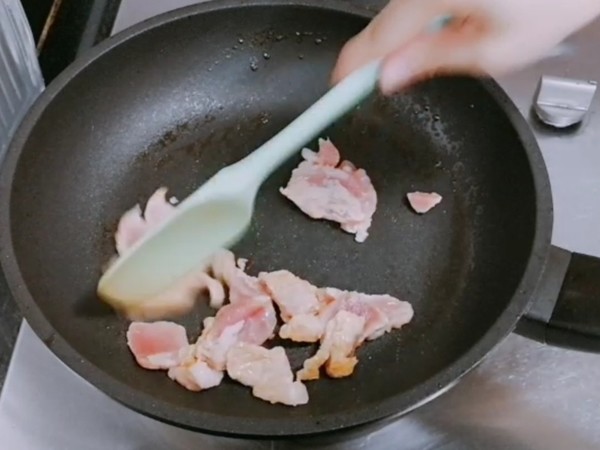 西紅柿燜菜花的做法-家常味燜菜譜