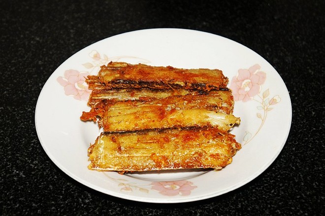 香煎帶魚的做法-咸鮮味煎菜譜-易網健康養生網 香煎帶魚的做法-咸鮮味煎菜譜