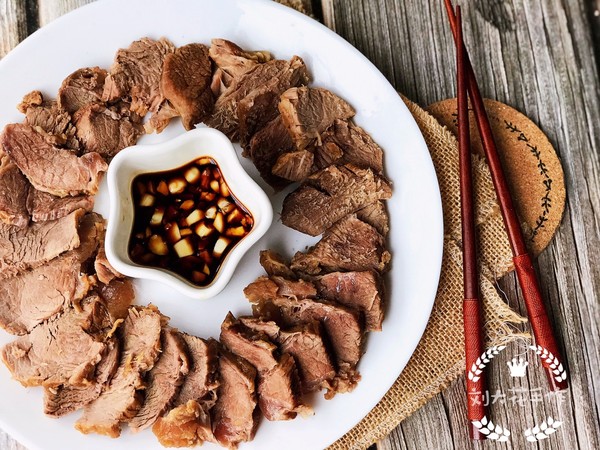 家庭版醬牛肉的做法-家常味燉菜譜-易網(wǎng)健康養(yǎng)生網(wǎng) 家庭版醬牛肉的做法-家常味燉菜譜