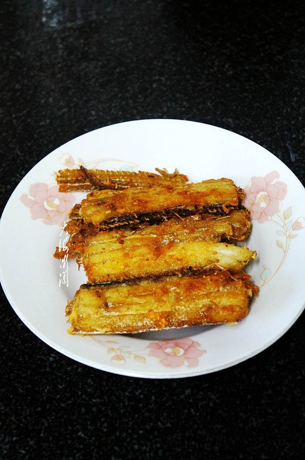 香煎帶魚的做法-咸鮮味煎菜譜-易網健康養生網 香煎帶魚的做法-咸鮮味煎菜譜