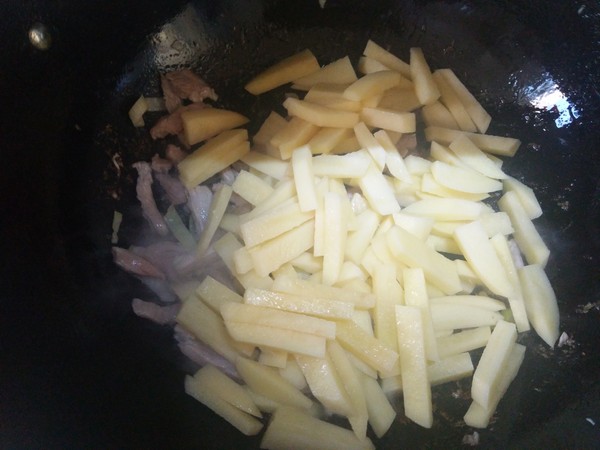 白菜燉土豆的做法-家常味燉菜譜