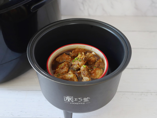 木耳蒸排骨的做法-家常味蒸菜譜