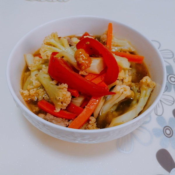 西紅柿燜菜花的做法-家常味燜菜譜