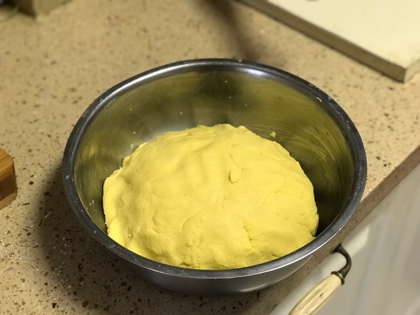 蔬菜燉牛肉貼餅子的做法-家常味燉菜譜