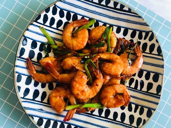 油燜蝦尾的做法-咸鮮味燜菜譜-易網健康養生網 油燜蝦尾的做法-咸鮮味燜菜譜