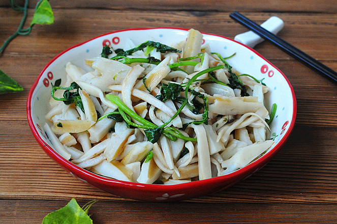 家常芫爆雙鮮的做法-家常味炒菜譜-易網(wǎng)健康養(yǎng)生網(wǎng) 家常芫爆雙鮮的做法-家常味炒菜譜