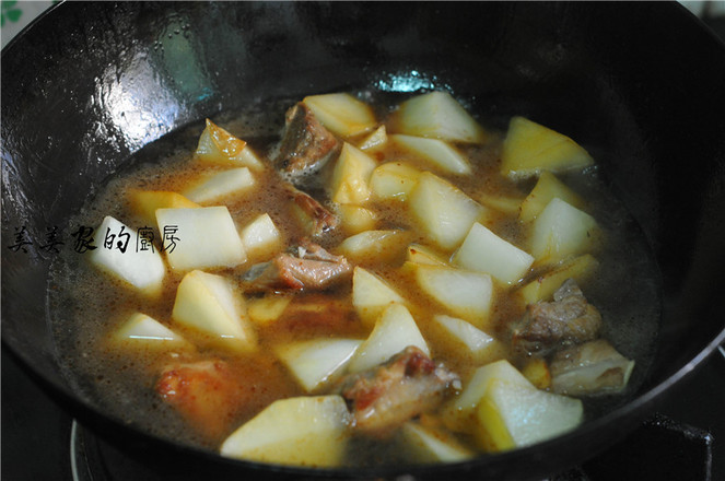 蘿卜腐竹燒排骨的做法-家常味燒菜譜