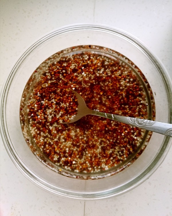 三色藜麥~藜麥蒸排骨的做法-家常味蒸菜譜-易網健康養生網 三色藜麥~藜麥蒸排骨的做法-家常味蒸菜譜