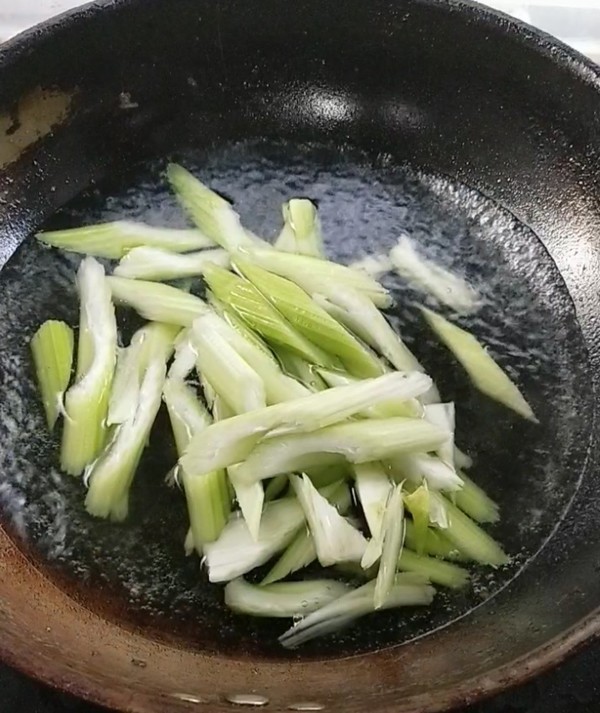 西芹腰果的做法-咸鮮味炒菜譜-易網(wǎng)健康養(yǎng)生網(wǎng) 西芹腰果的做法-咸鮮味炒菜譜