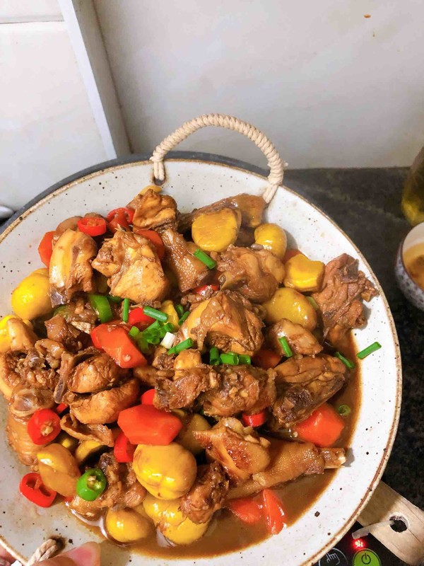 板栗燒雞的做法-醬香味燒菜譜-易網健康養生網 板栗燒雞的做法-醬香味燒菜譜