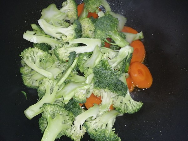 牛排雜燴的做法-家常味炒菜譜-易網健康養生網 牛排雜燴的做法-家常味炒菜譜