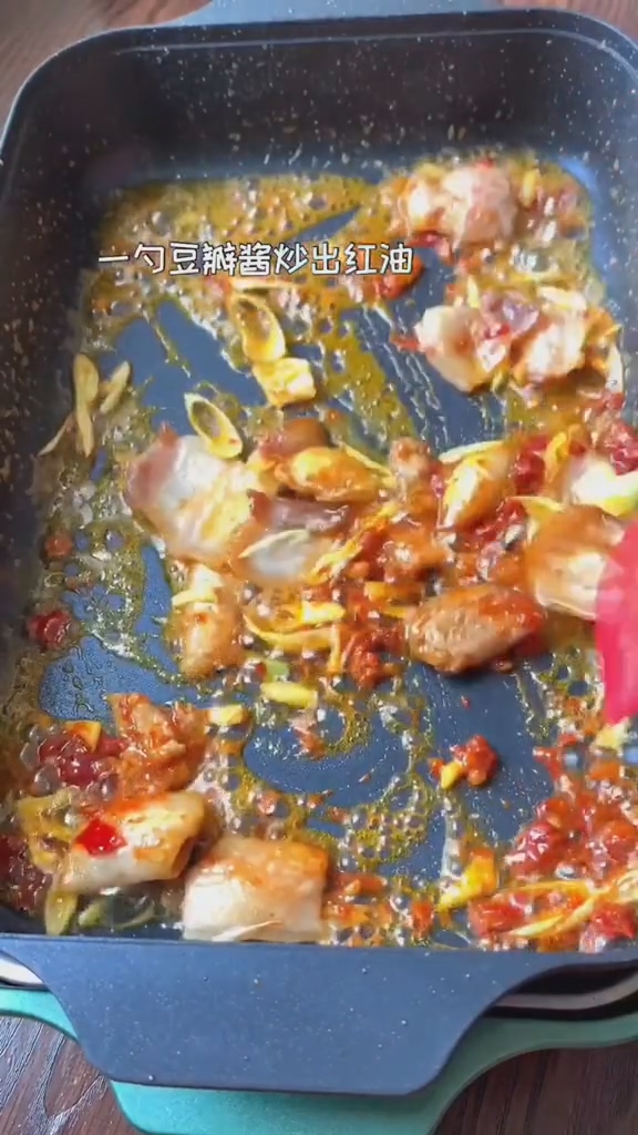 紅燒豆腐的做法-咸鮮味燒菜譜