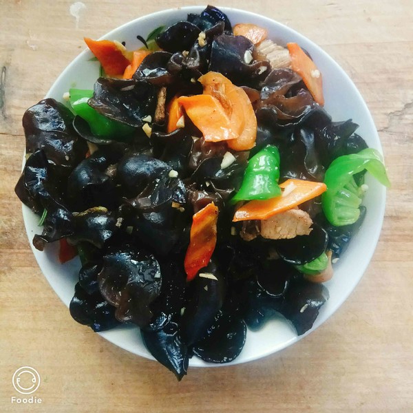 美味木耳的做法-家常味炒菜譜
