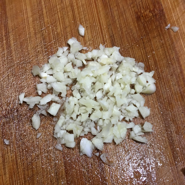 白灼秋葵的做法-家常味拌菜譜-易網健康養生網 白灼秋葵的做法-家常味拌菜譜